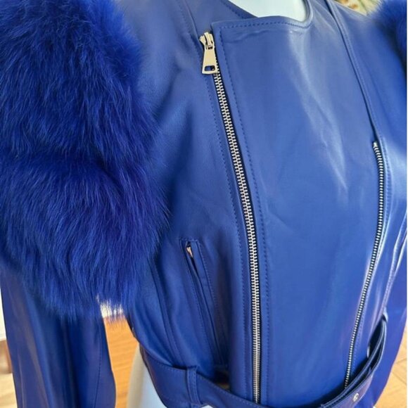 High-quality royal blue leather jacket with real fox fur shoulder - Picture 2 of 8